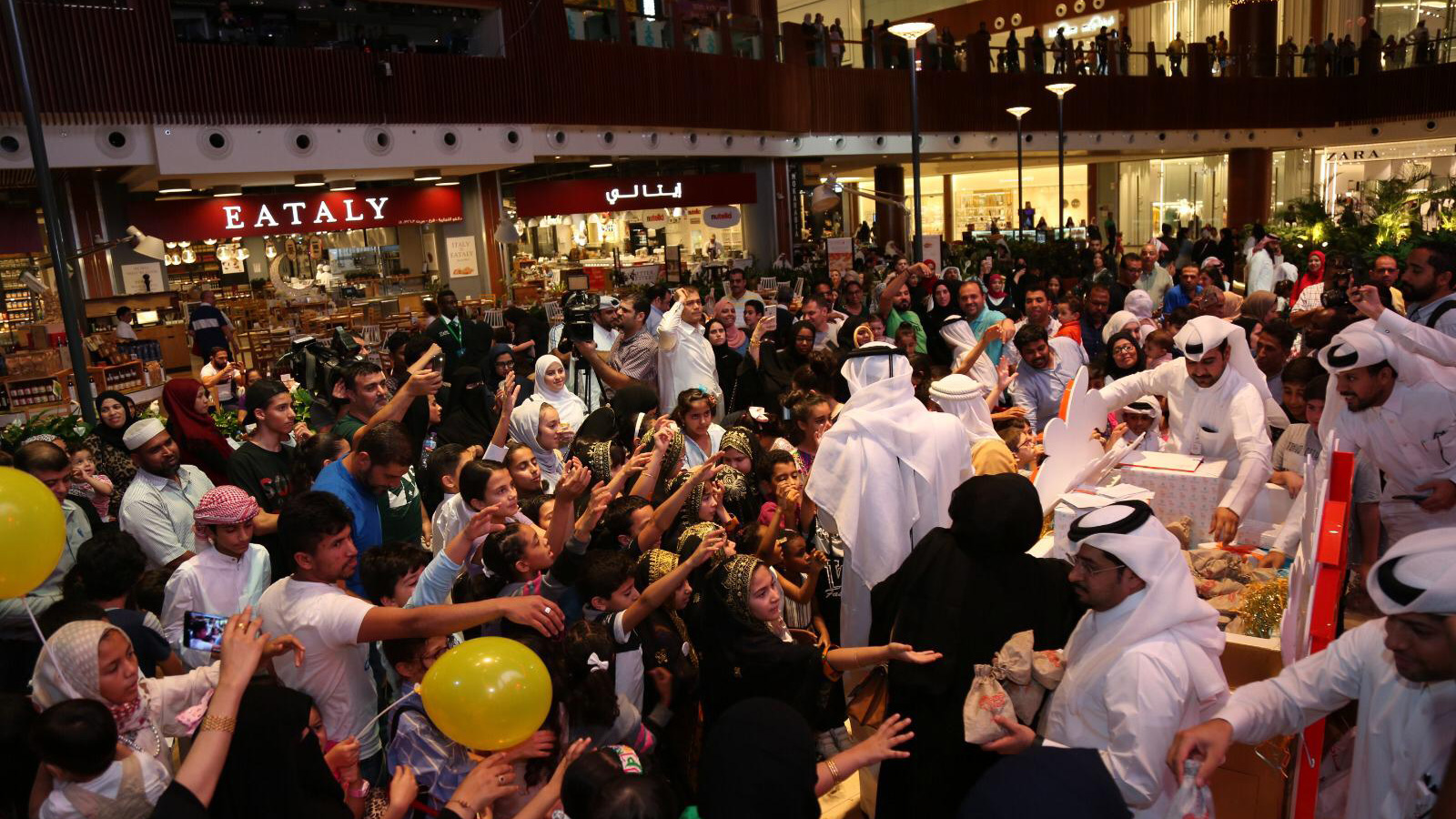 المجمعات التجارية كانت حاضرة في احتفالات القرانقعوه