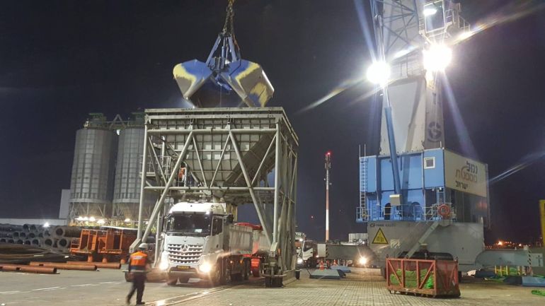 مصانع شركة "داشان" للأسمدة والكيماويات في سهل بيسان